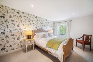 Guest bedroom- click for photo gallery